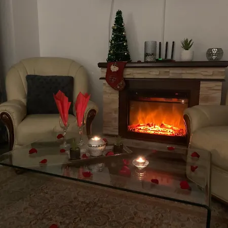 Apartment Seasons *
